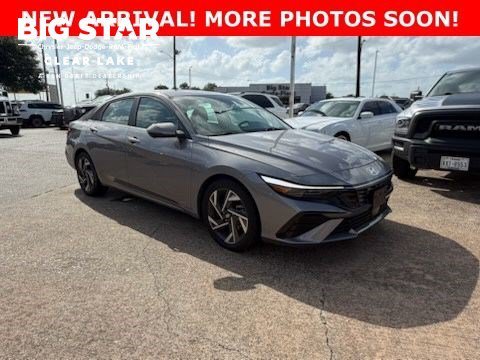Used 2024 Fluid Metal Hyundai Limited image 1