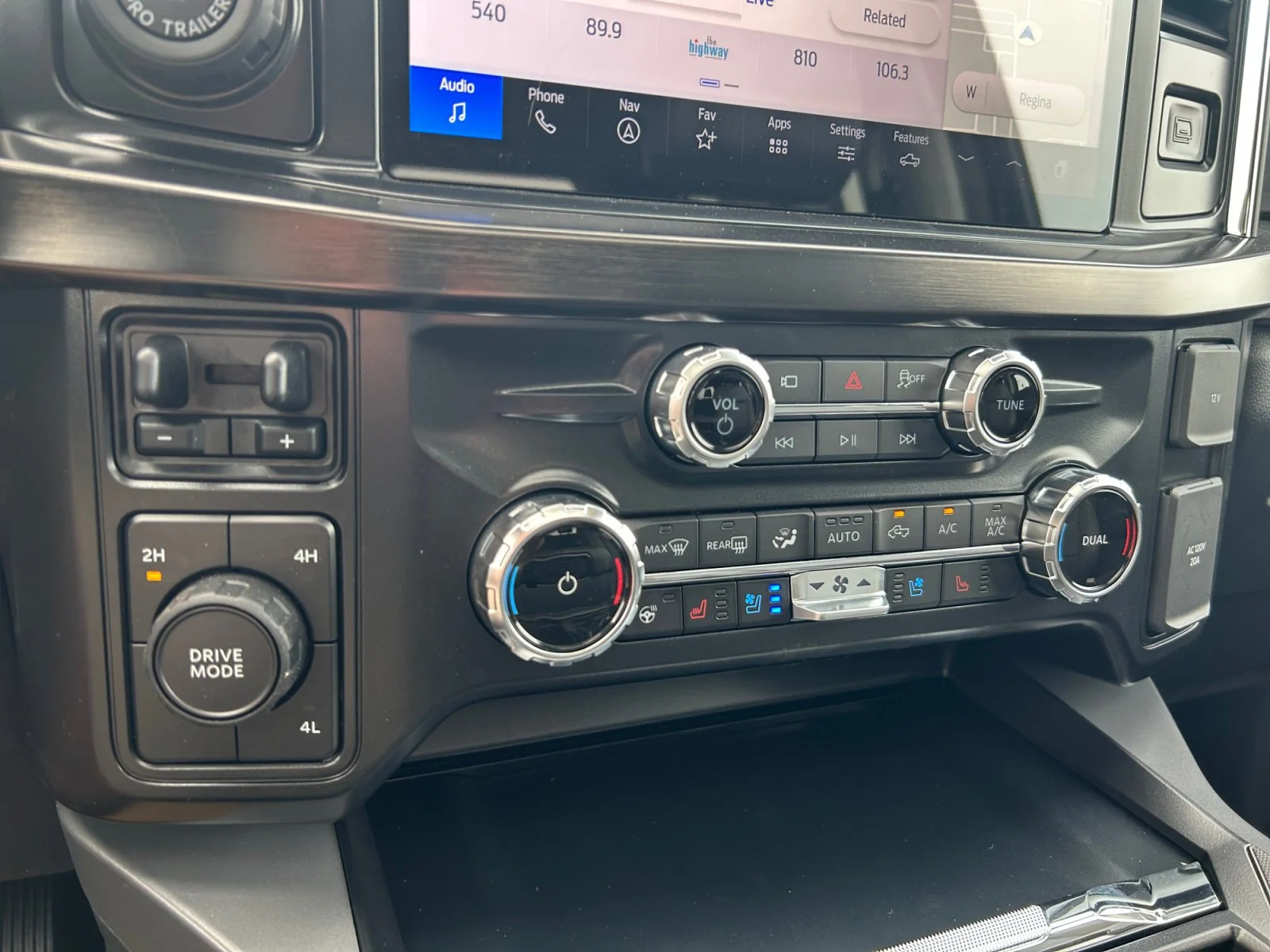 New 2026 Agate Black Metallic Ford Lariat image 24
