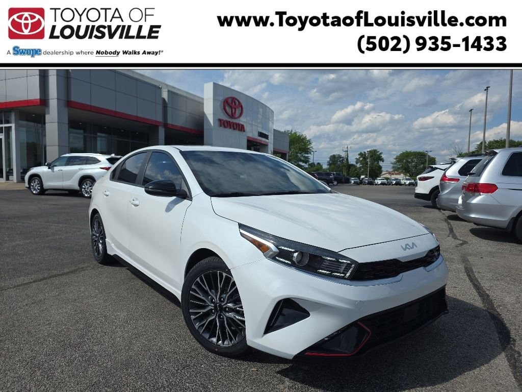 2023 Kia Forte GT-Line AT's photo