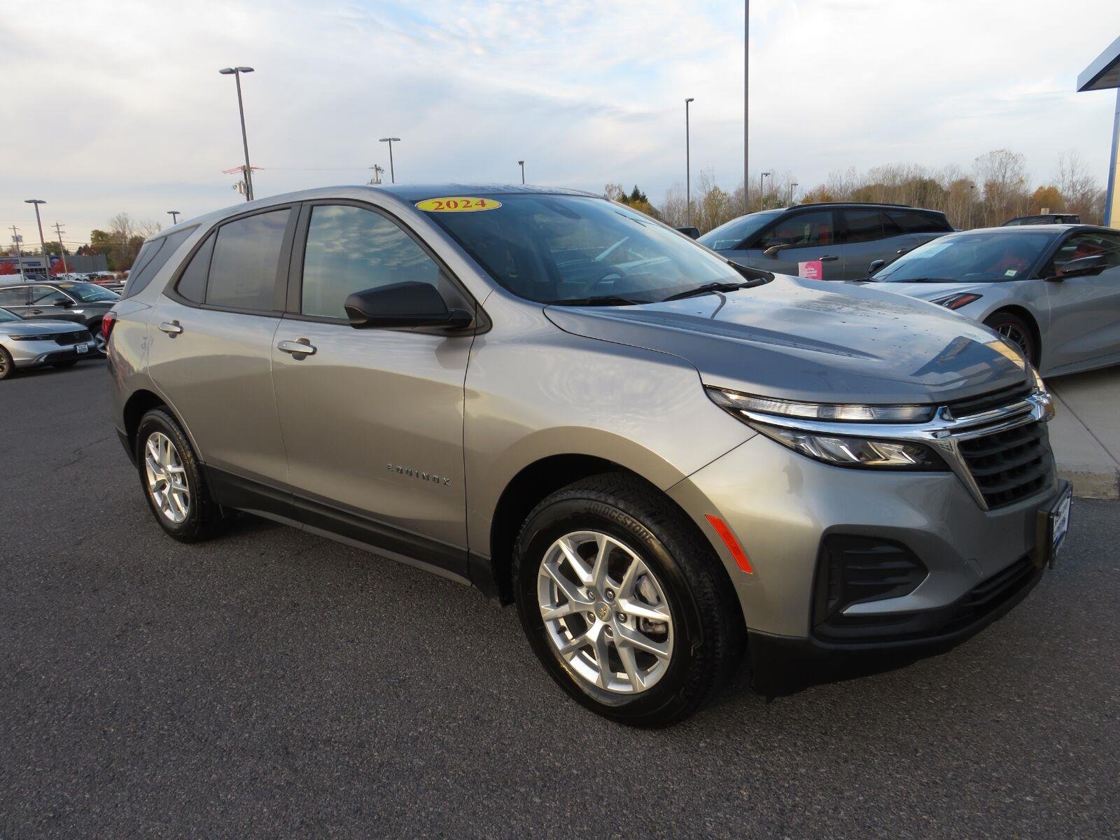 Used 2024 STERLING GRAY METALLIC Chevrolet  image 5