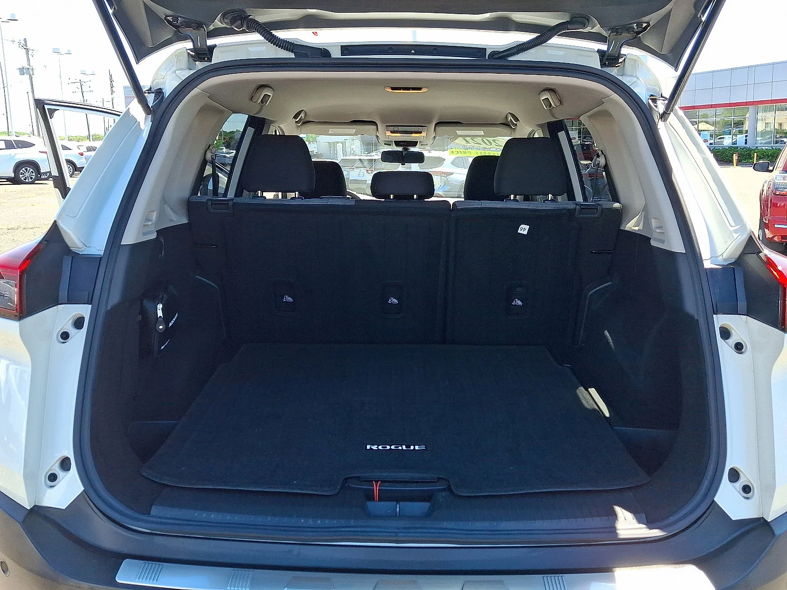 Used 2021 Pearl White Tricoat Nissan SV image 28
