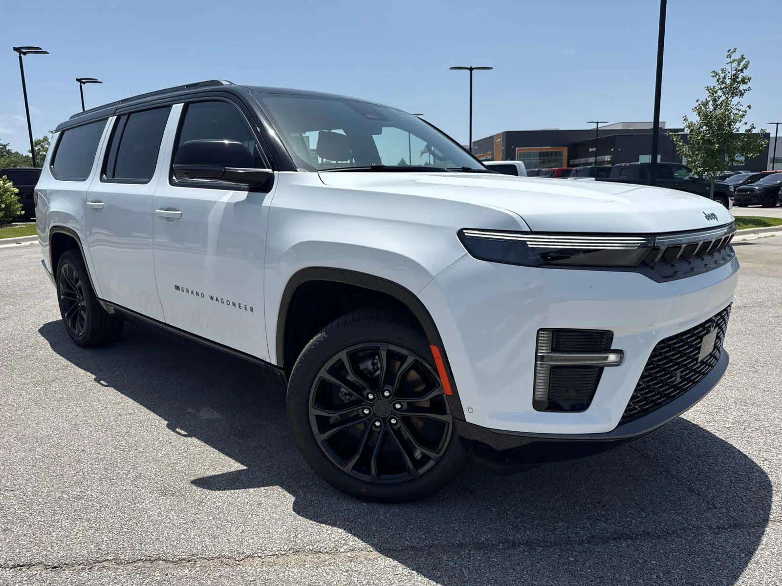 New 2026 Bright White Clearcoat Jeep Summit Reserve image 2