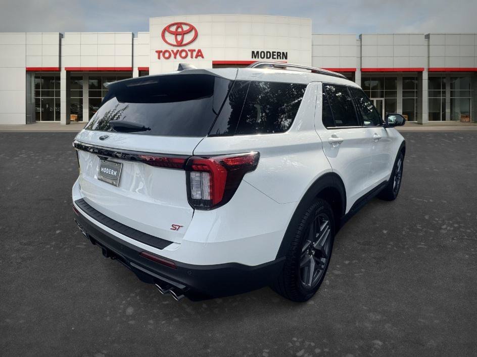 Used 2025 White Metallic Ford ST image 5