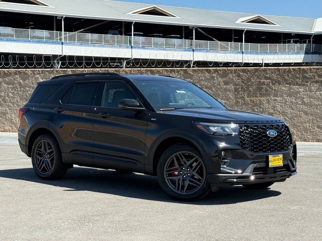 New 2026 Agate Black Metallic Ford ST-Line image 1