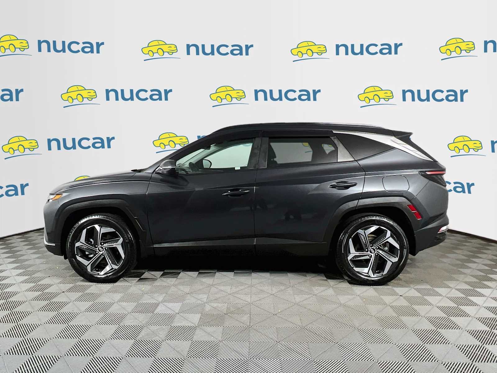 Used 2024 Dark Gray Metallic Hyundai SEL image 4
