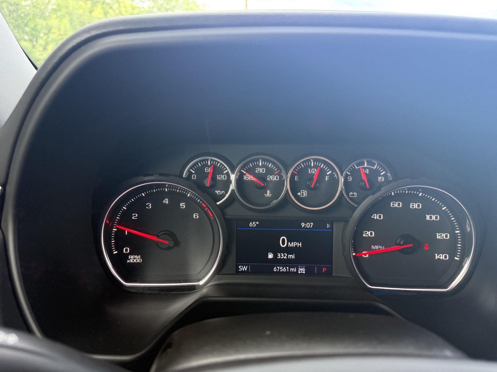 Used 2021 Summit White Chevrolet RST image 13