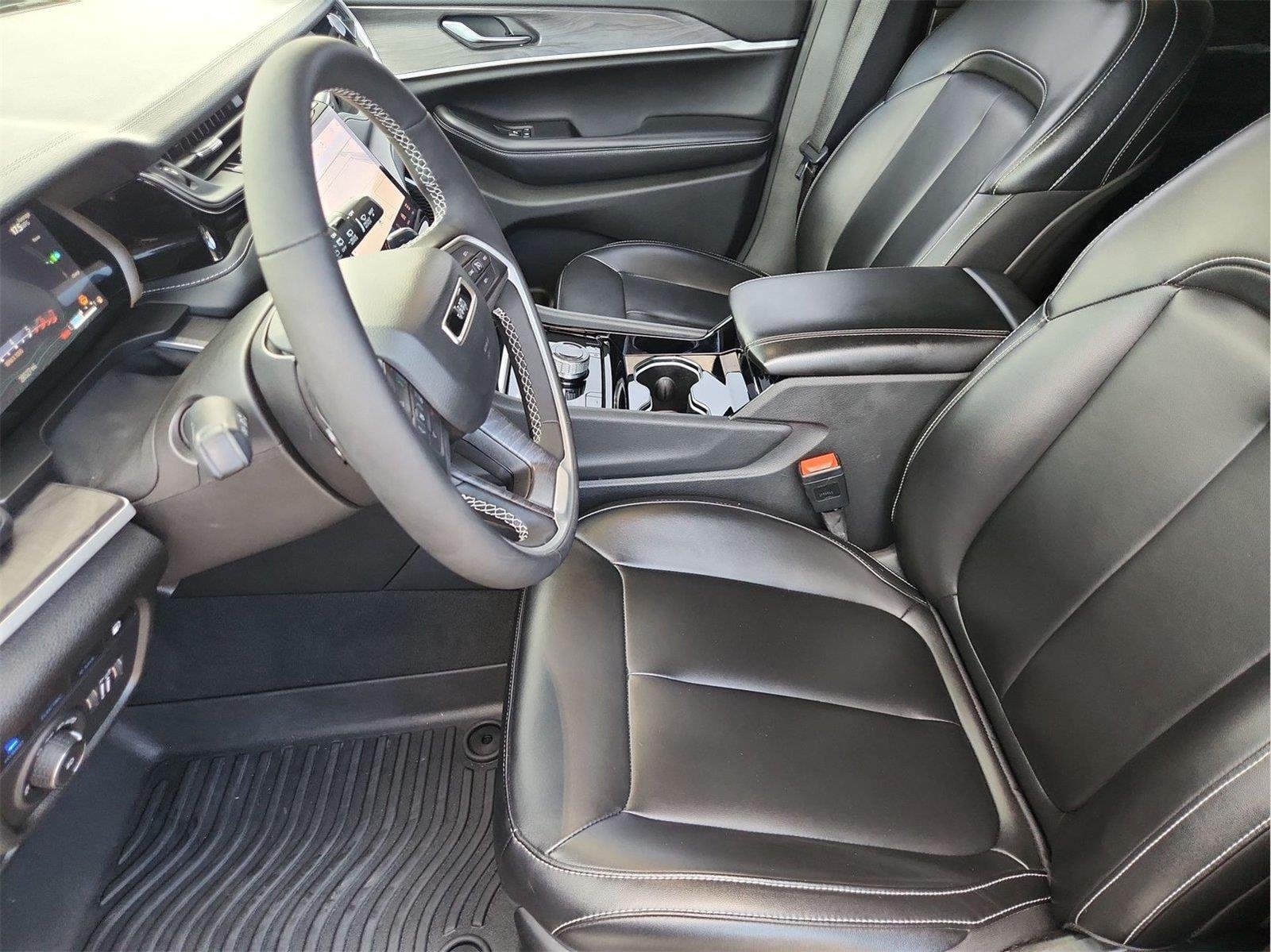 2023 Jeep Grand Cherokee 4xe BASE Gray at Davis Chevrolet