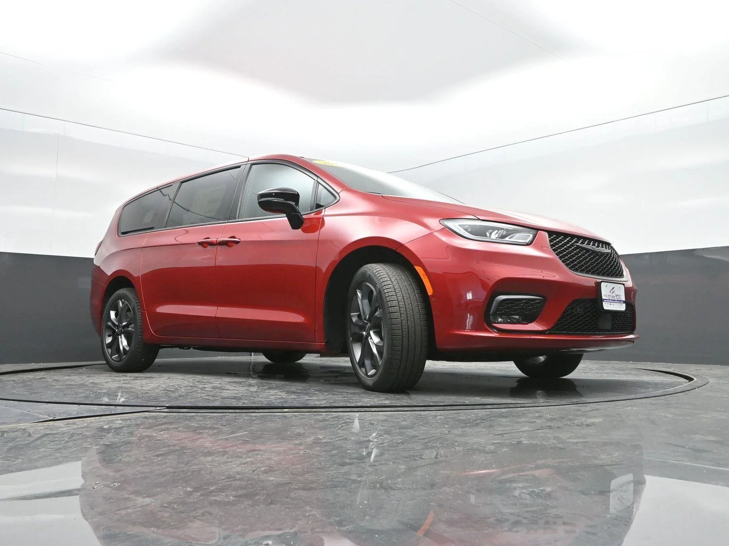 New 2026 Red Hot Pearl-Coat Exterior Paint Chrysler Select image 34