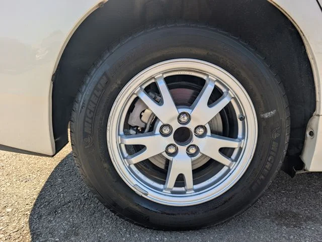 Used 2010 White Toyota  image 24