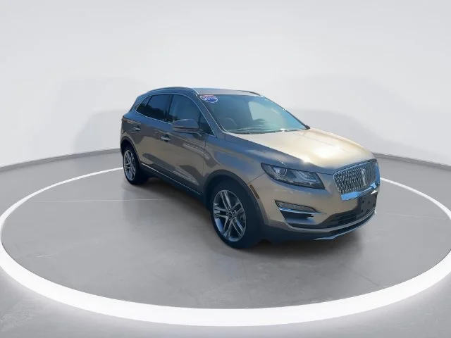 Used 2019 Brown Lincoln Reserve image 1