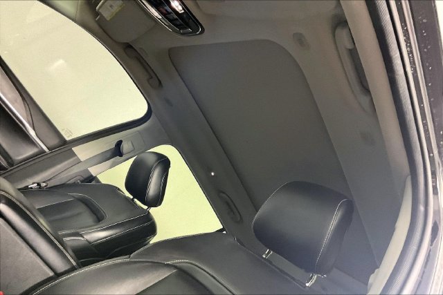 Used 2021 Black Jeep Limited image 3