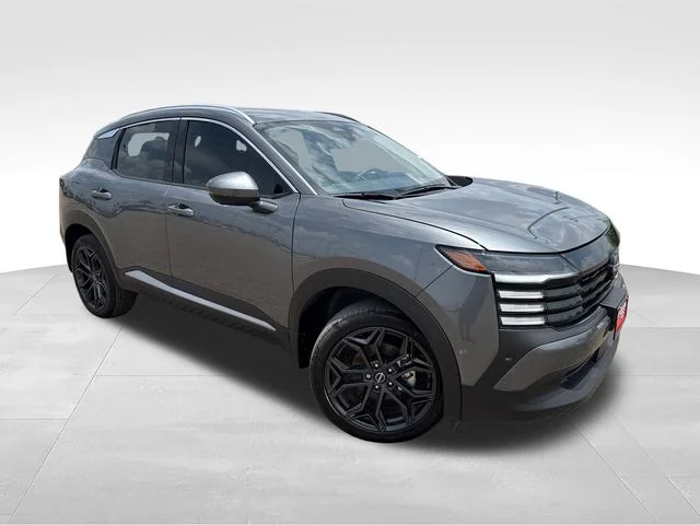 2025 Nissan Kicks 2.0 SR's photo