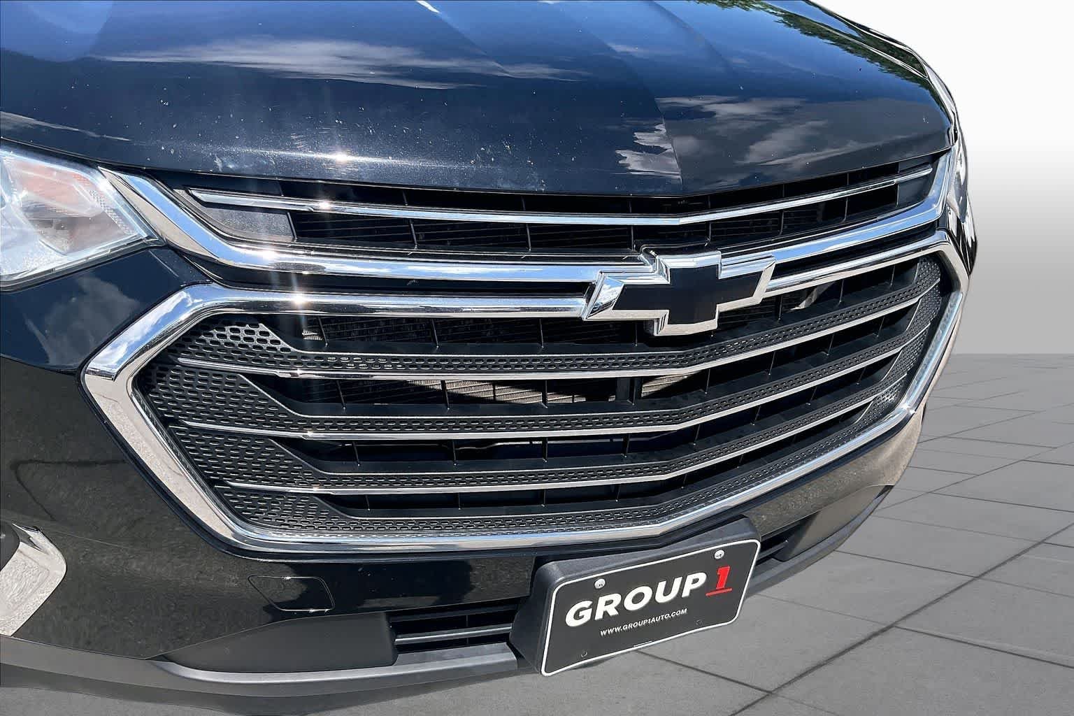 Used 2020 Mosaic Black Metallic Chevrolet LT Leather image 29