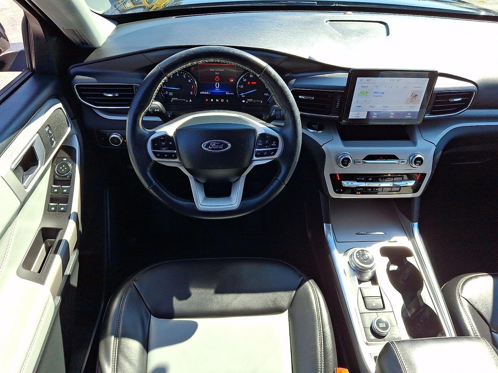 Used 2023 Agate Black Ford XLT image 13
