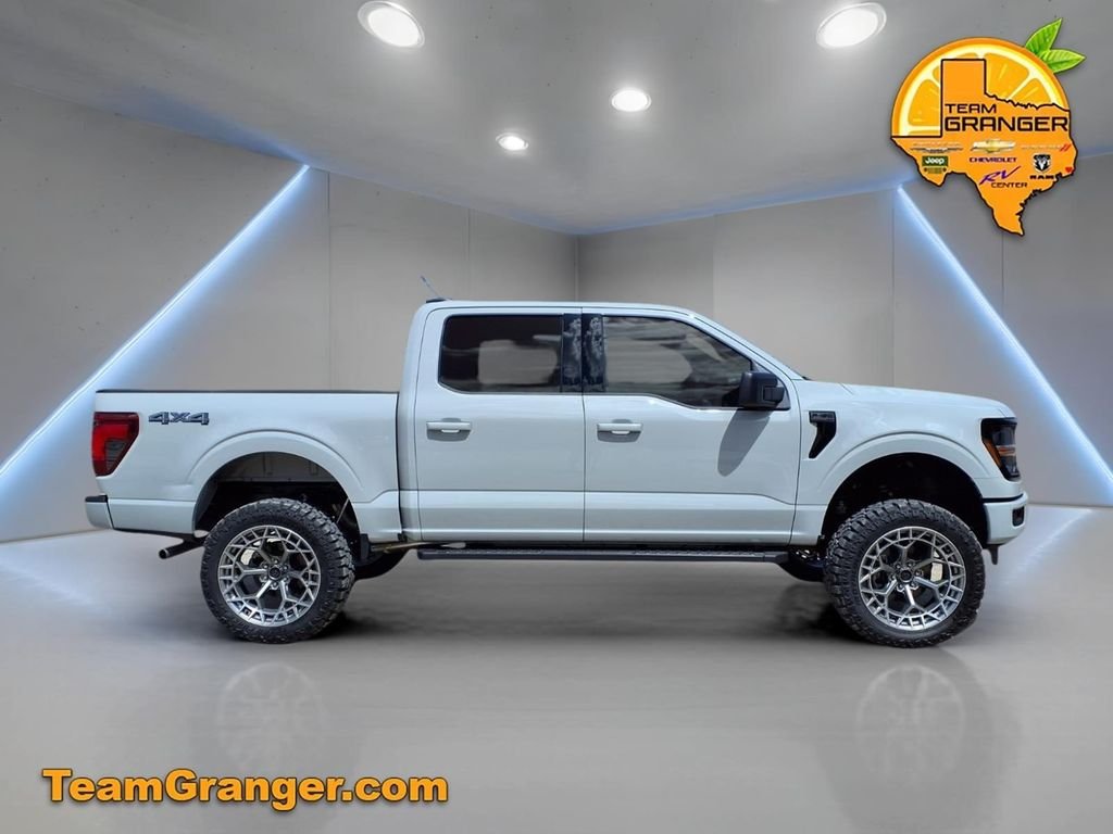 Used 2026 White Ford XLT image 5