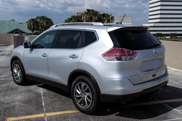 Used 2014 Silver Nissan SL image 7
