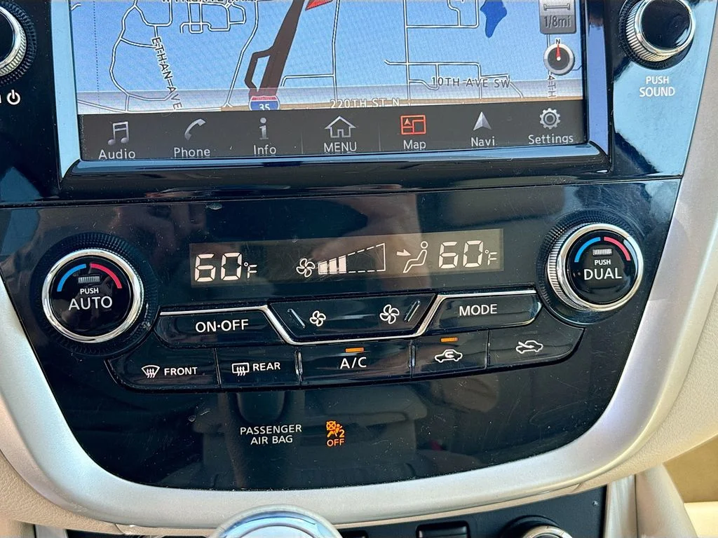 Used 2015 Arctic Blue Metallic Nissan SL image 14