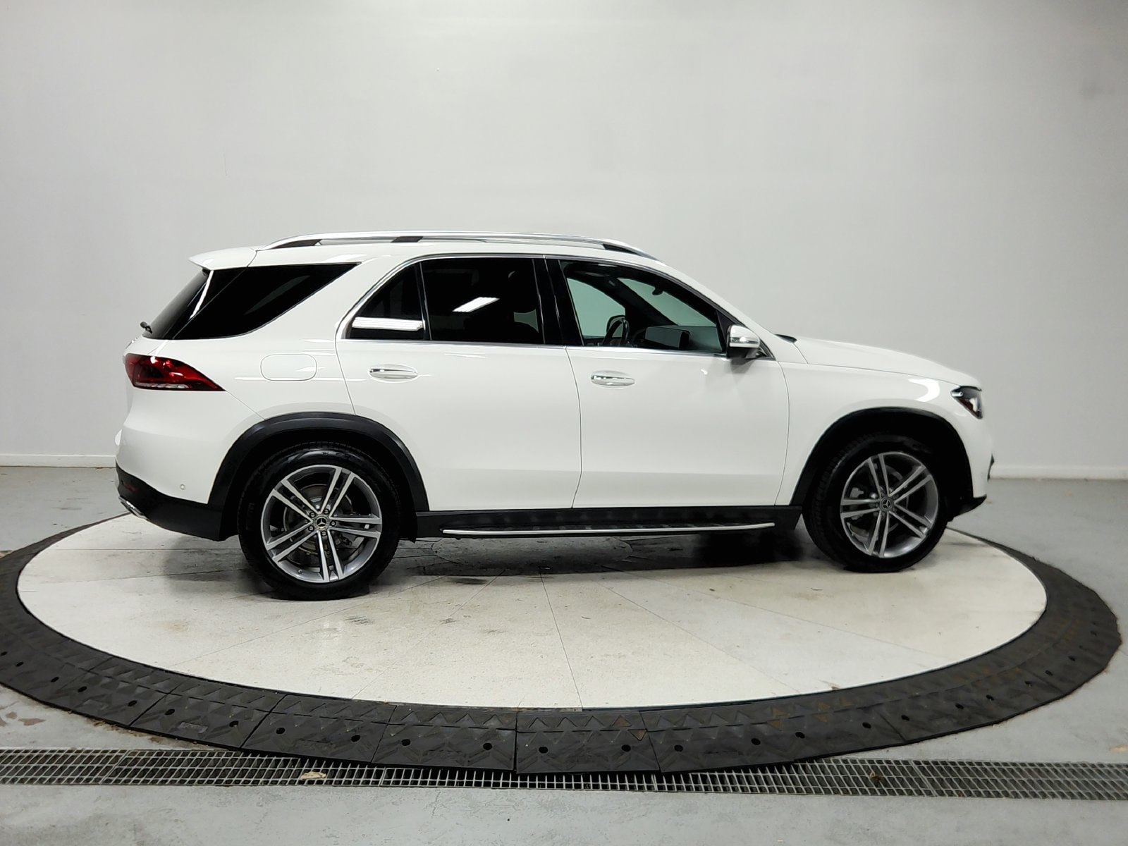 Used 2022  Mercedes-Benz GLE 350 image 9