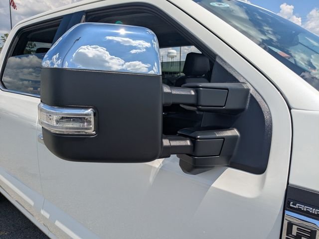 New 2026 Star White Metallic Tri-Coat Ford F-250® Lariat® image 10