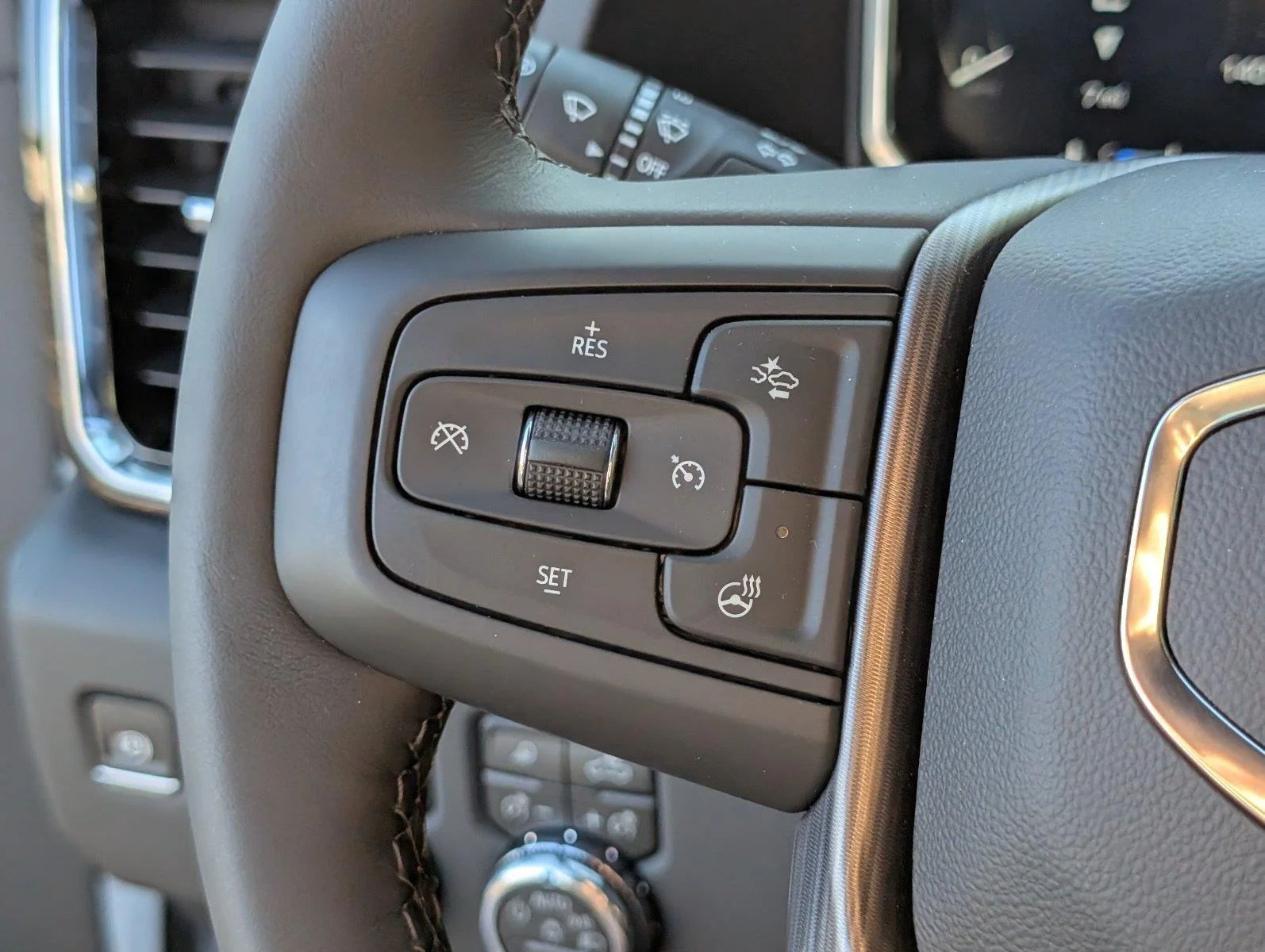 New 2026 Summit White GMC Denali Ultimate image 29