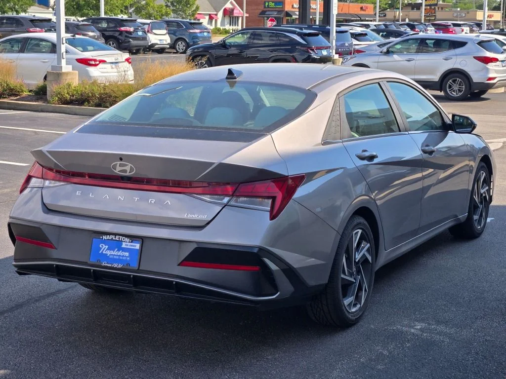 Used 2025 Silver Hyundai Limited image 10