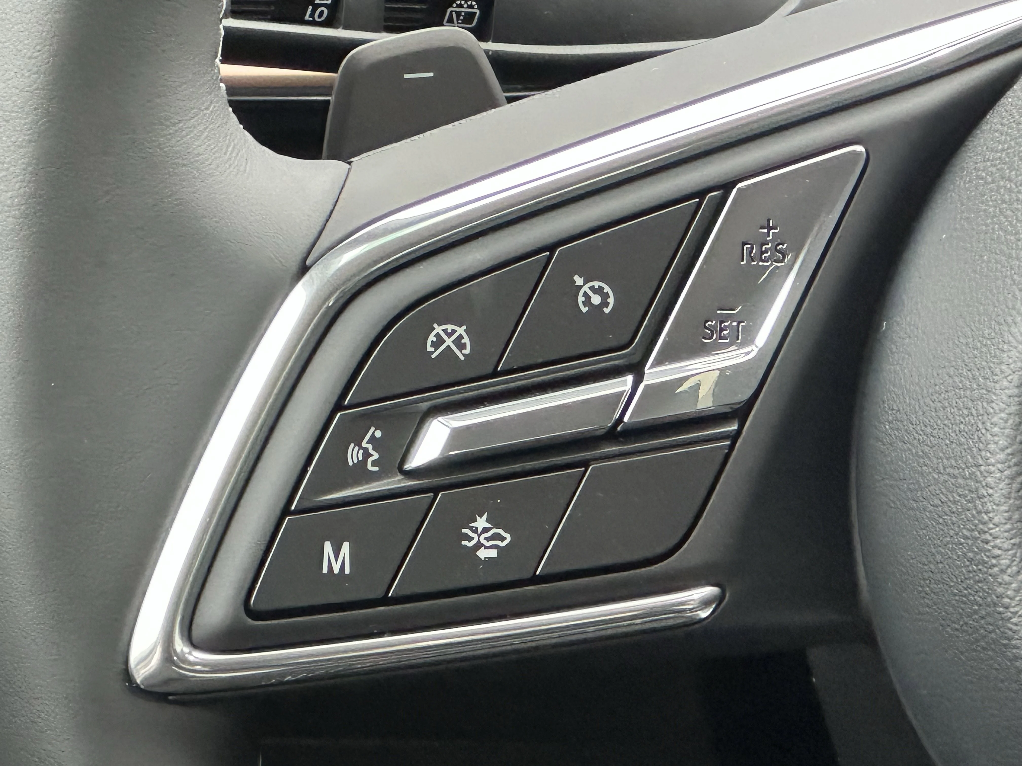 New 2026 Quartz Blue Metallic Buick Sport Touring image 12