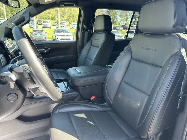 2025 GMC Yukon XL Denali - Photo 15