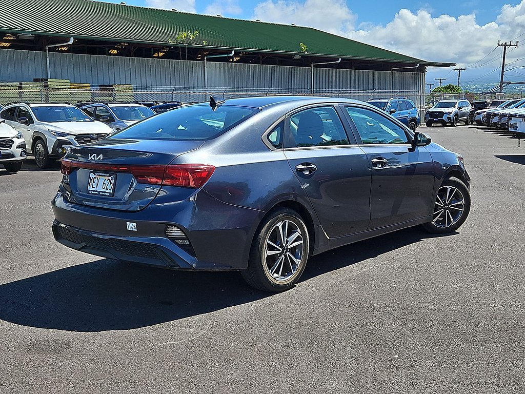 Used 2023 Gravity Gray Kia LXS image 13