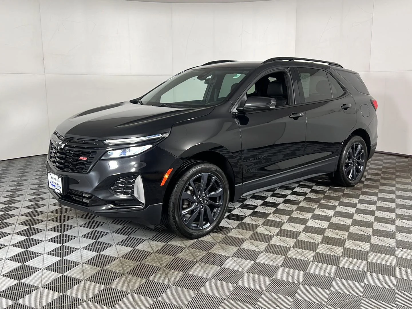 Used 2024 Mosaic Black Metallic Chevrolet RS image 16