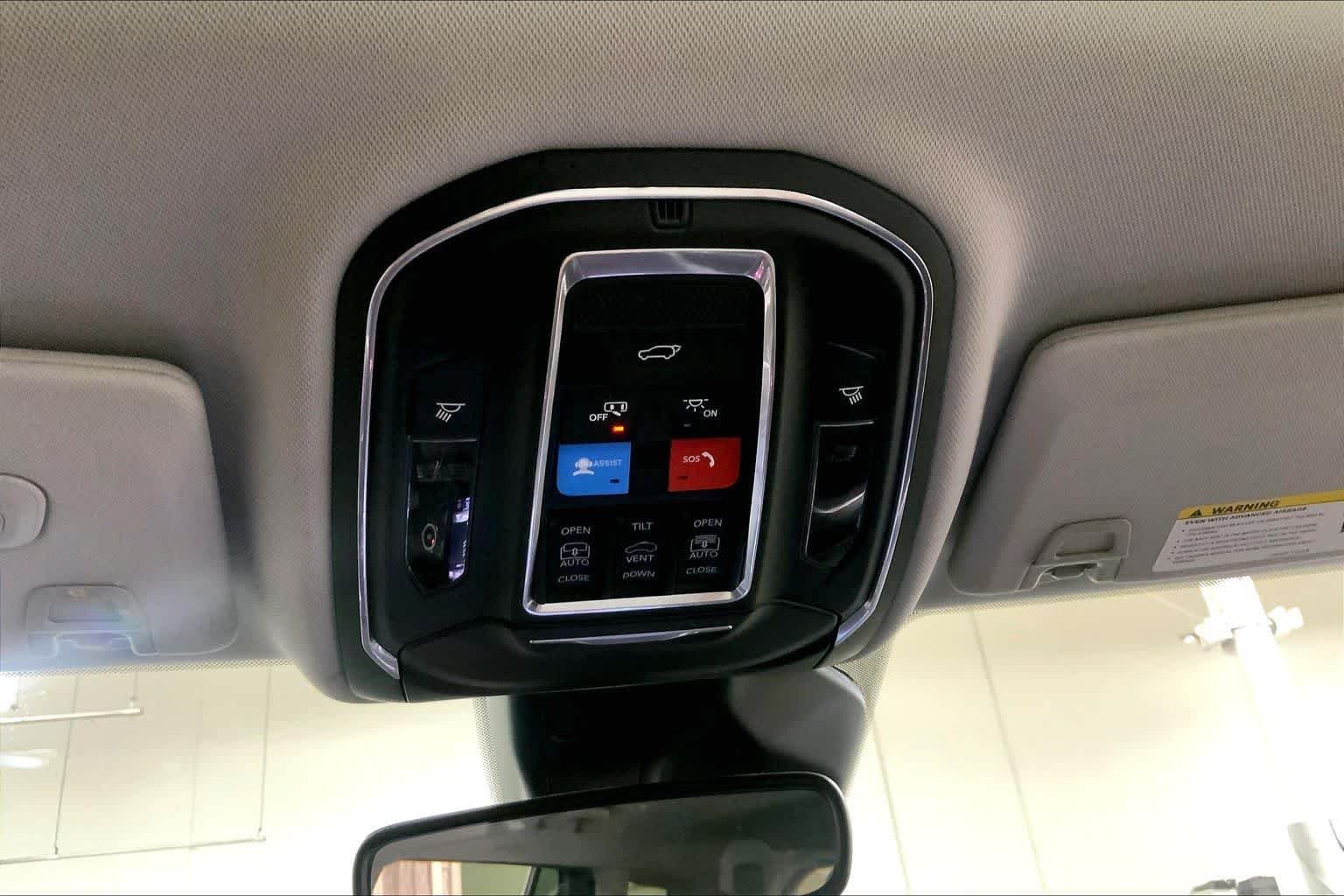 Used 2021 Silver Zynith Jeep Limited image 34
