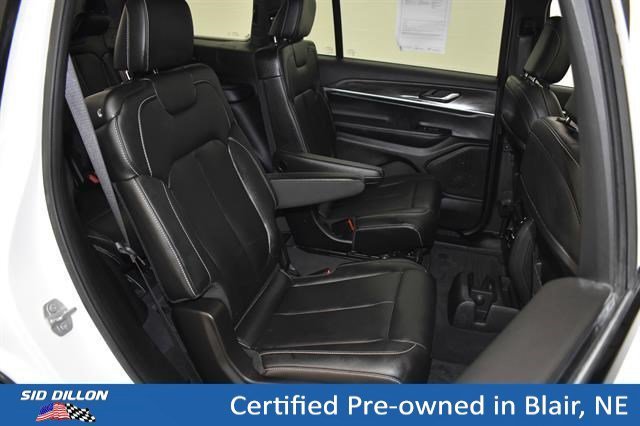 Used 2025 Bright White Clearcoat Jeep Limited image 11