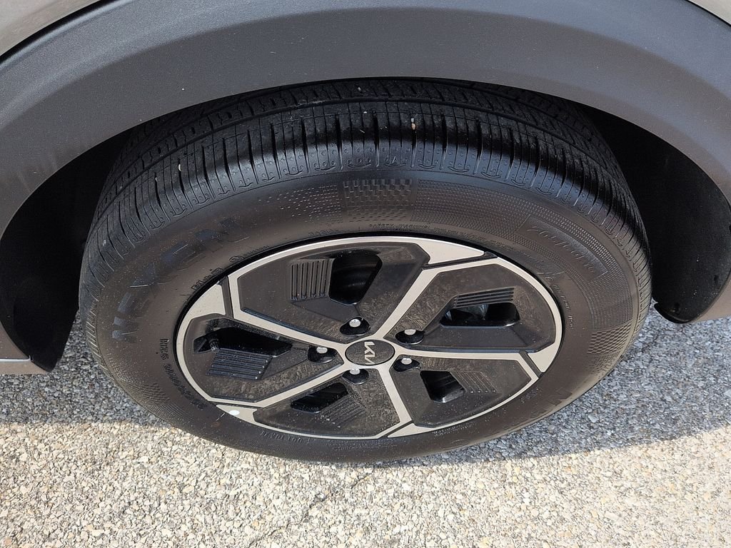 Certified Used 2025 Gray Kia EX image 10