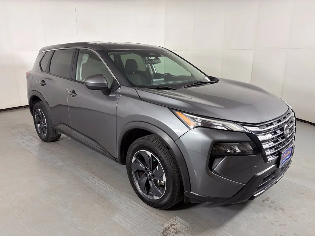 Used 2024 Gray Nissan SV image 2