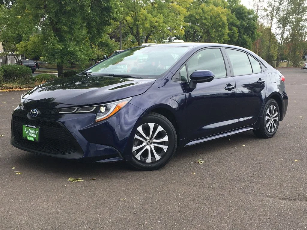 Used 2022 Blue Toyota LE image 1