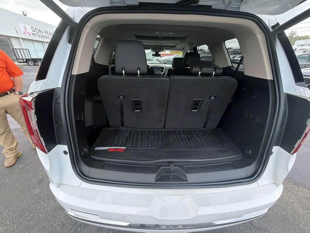 Used 2023 White GMC Denali image 24
