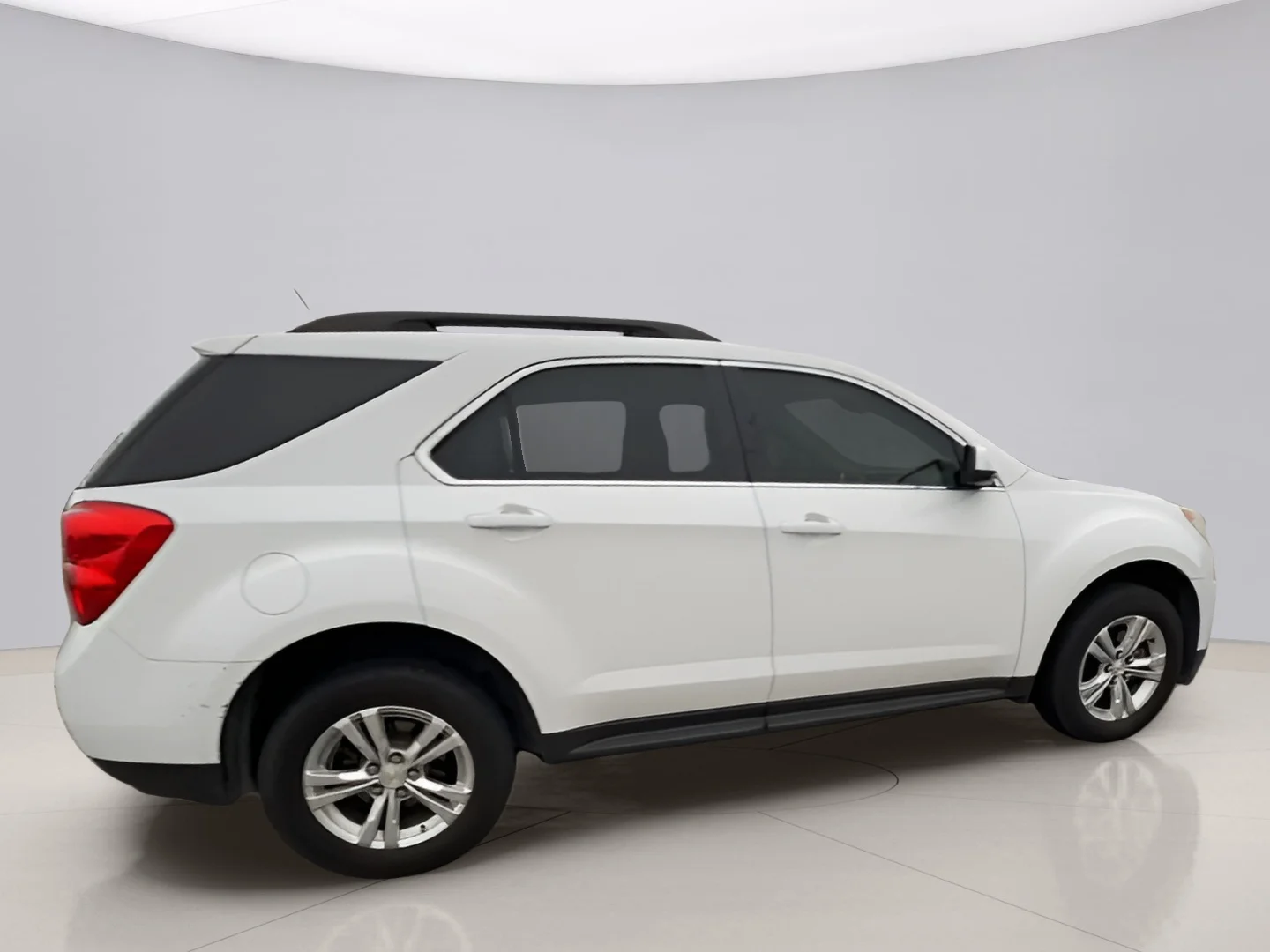 Used 2015 White Chevrolet 1LT 2WD image 8