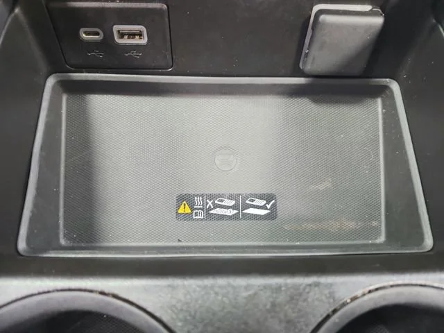 Used 2021 Onyx Black GMC Denali image 36
