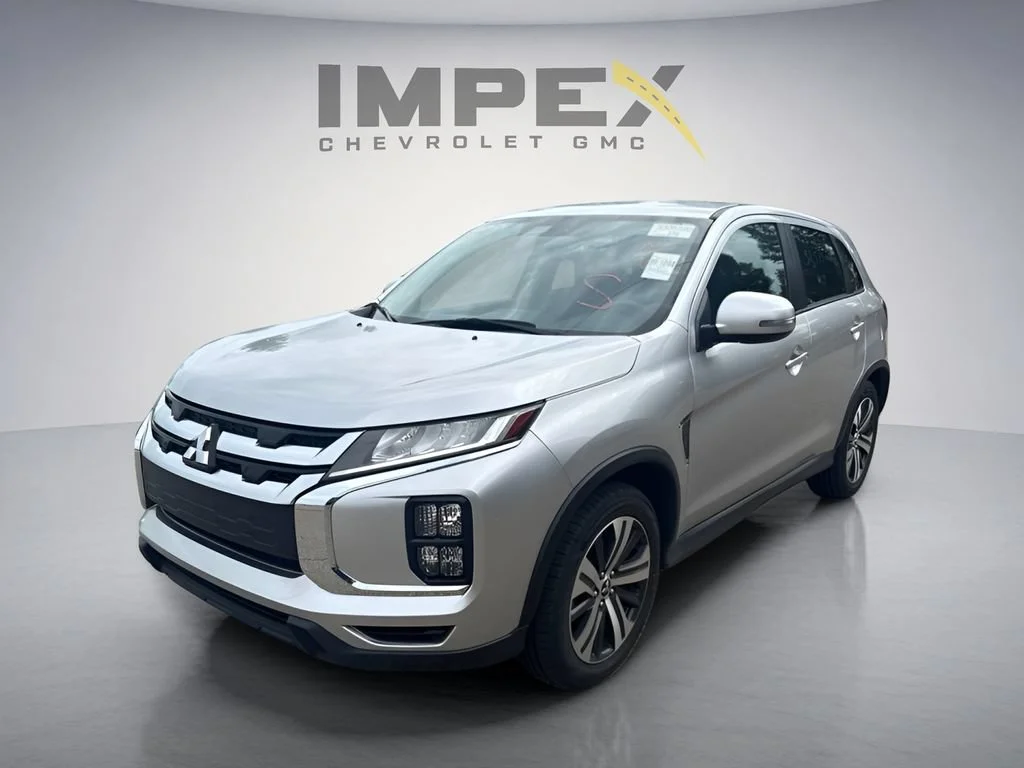 Used 2024 Gray Mitsubishi S image 1