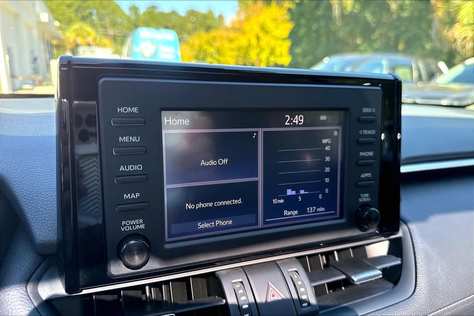 Used 2019 Midnight Black Metallic Toyota XLE Premium image 37