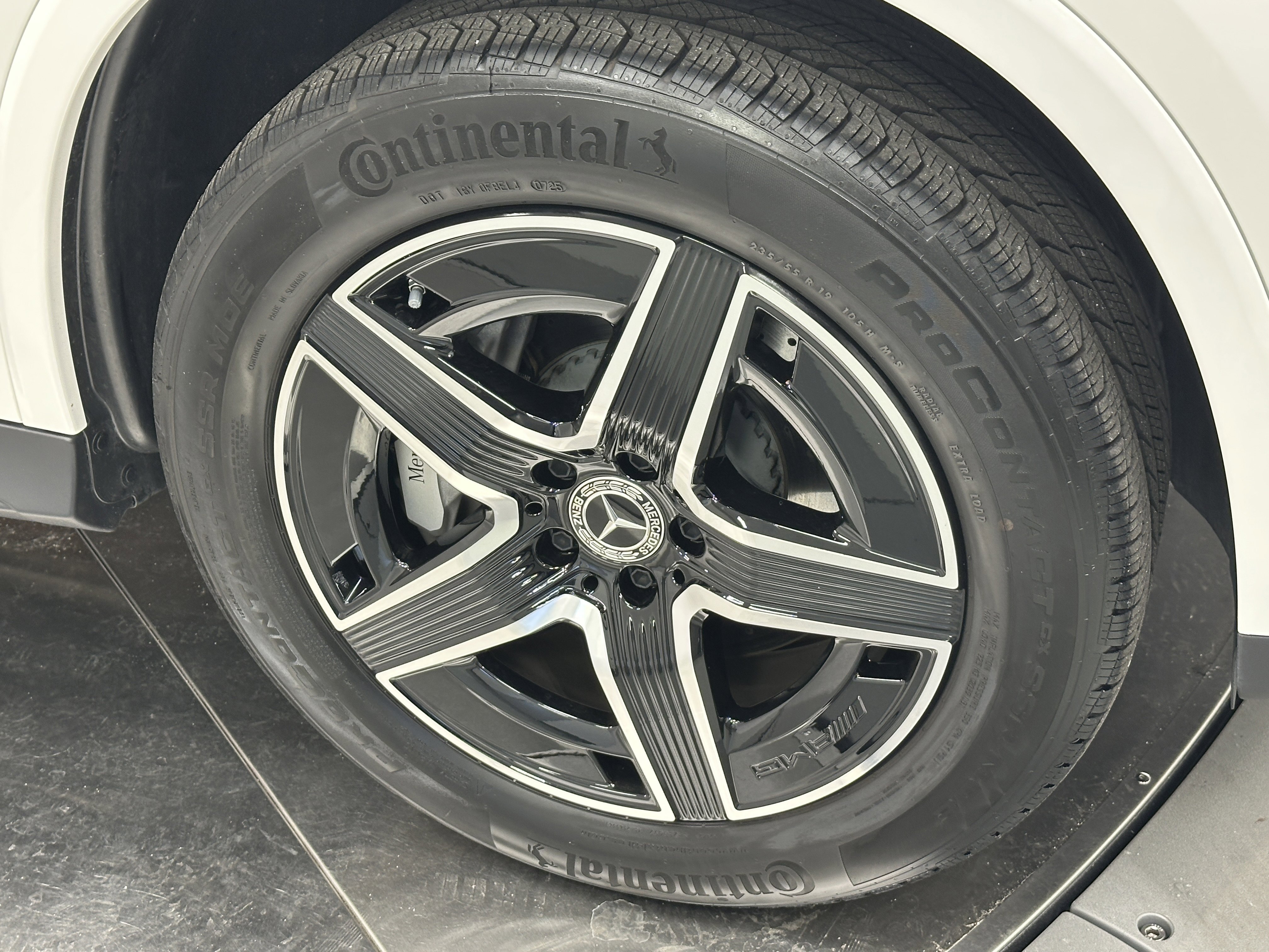 2025 Mercedes-Benz GLC Base - Photo 14