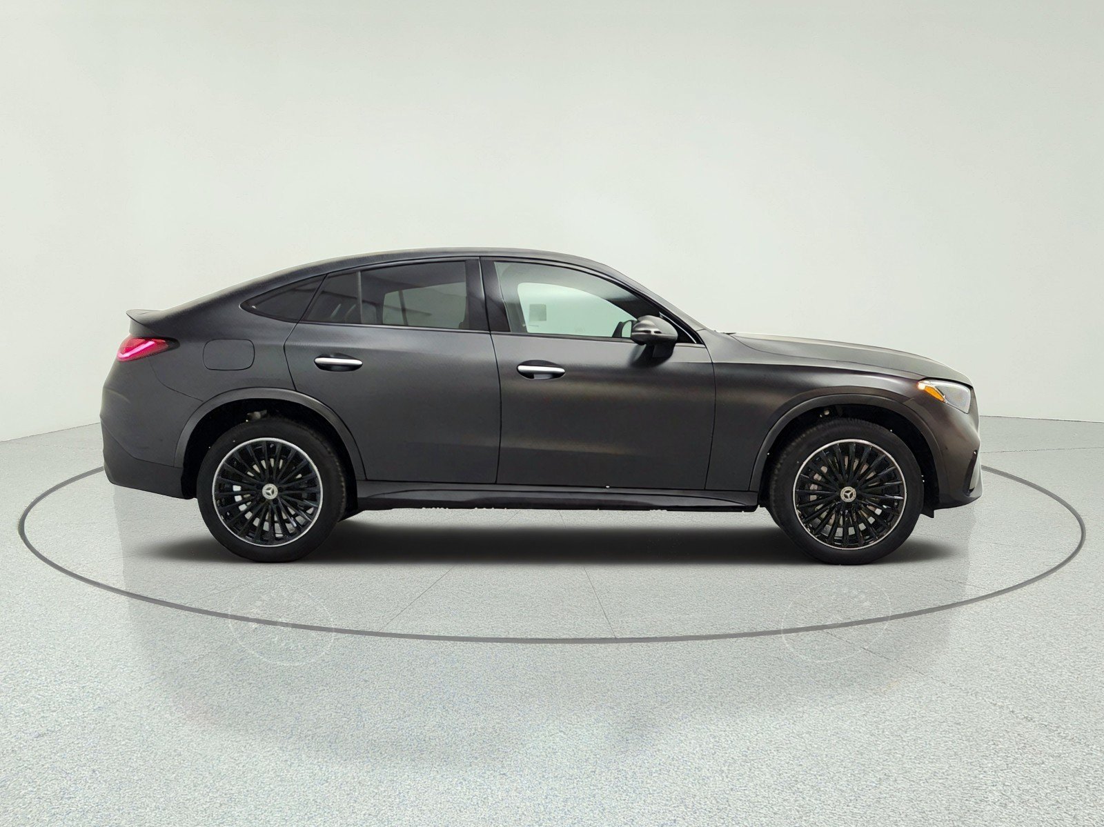 New 2026 MANUFAKTUR exclusive graphite grey magno Mercedes-Benz GLC 300 4MATIC® Coupe image 25