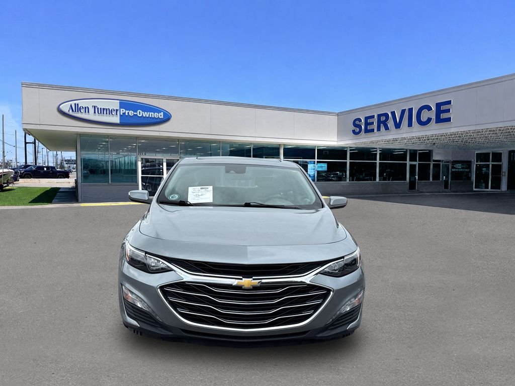 Used 2023 Sterling Gray Metallic Chevrolet LT image 3