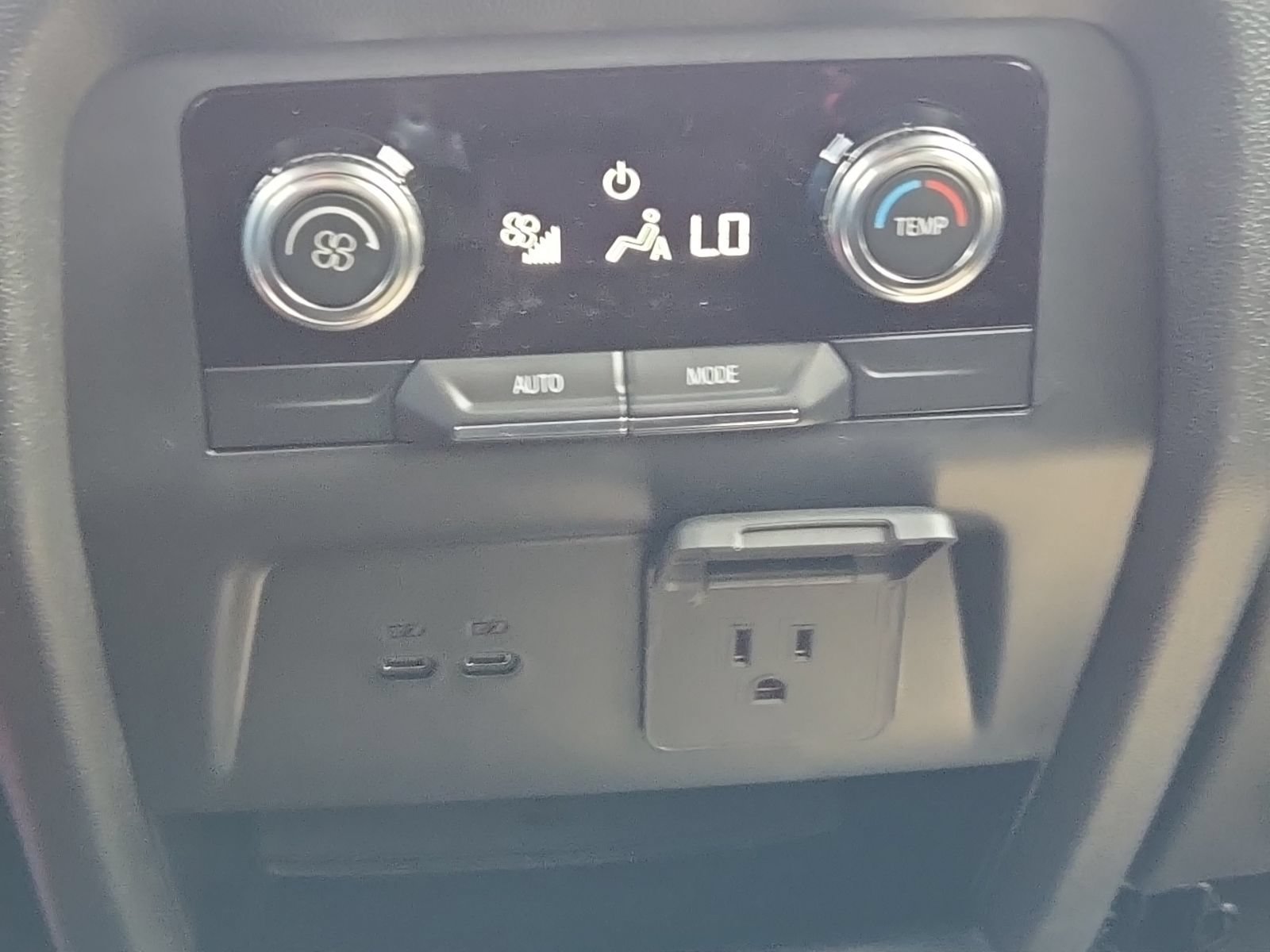 2026 GMC Acadia Elevation - Photo 25