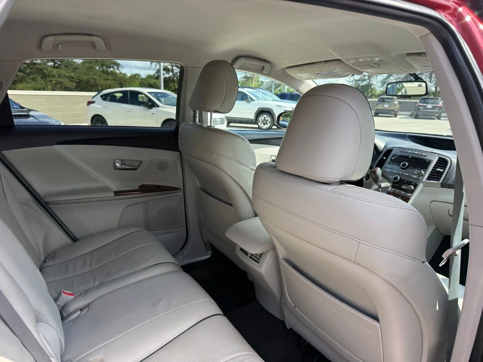 Used 2009 Red Toyota Base image 29