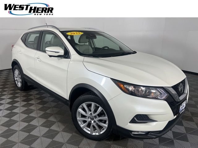 2022 Nissan Rogue Sport SV