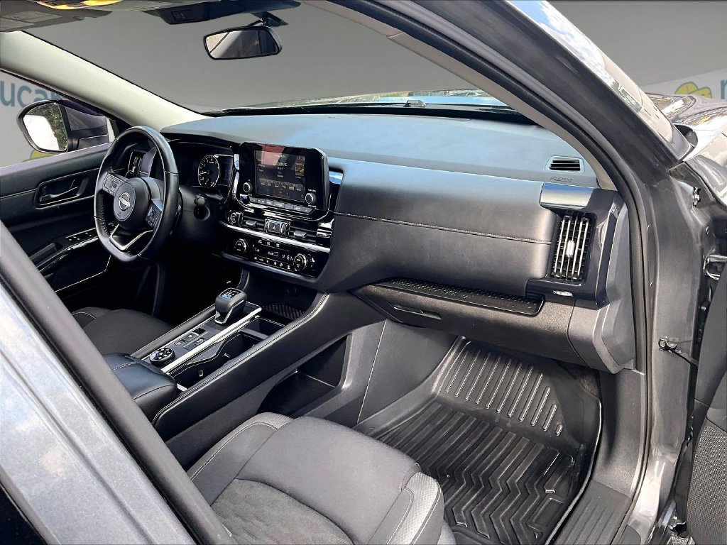 Used 2024 Gray Nissan SV image 21
