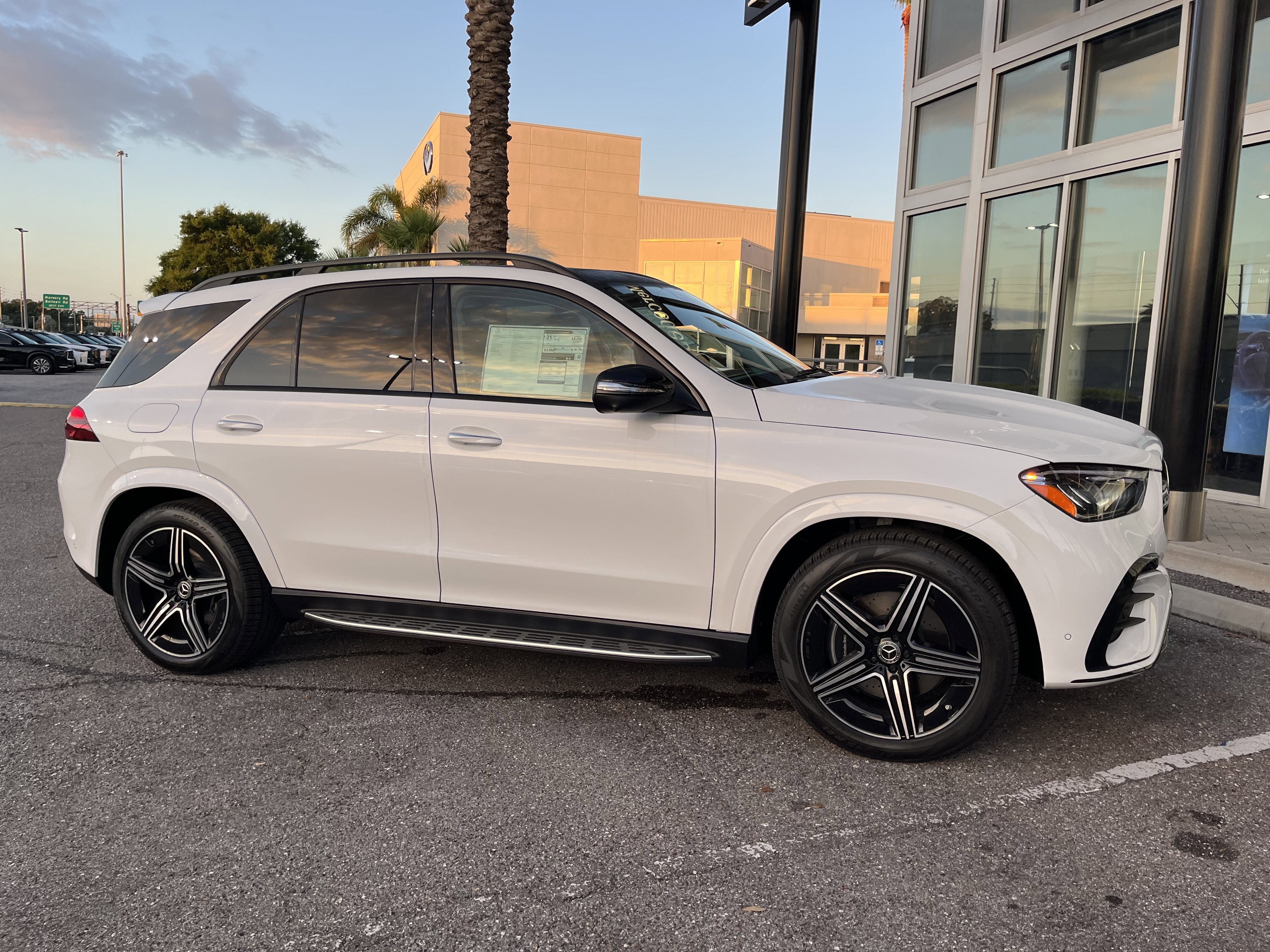New 2026 MOONLIGHT WHITE Mercedes-Benz GLE 450 image 9