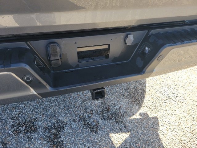 Used 2023 Gray Metallic Ford XL image 27