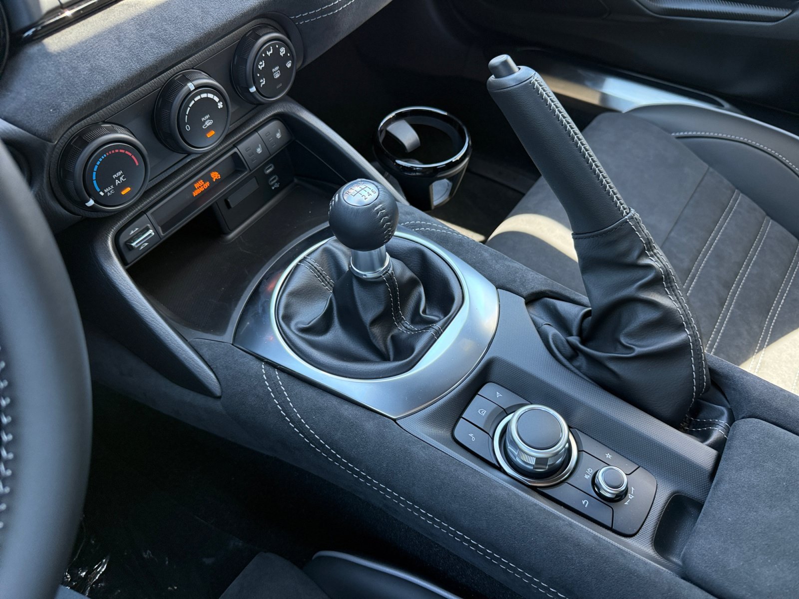 New 2026 Deep Crystal Blue Mica Mazda Club image 13