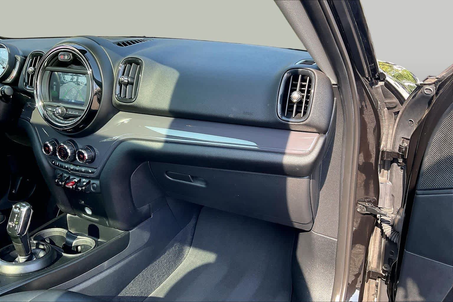 Used 2020 Midnight Black Metallic MINI Cooper image 18